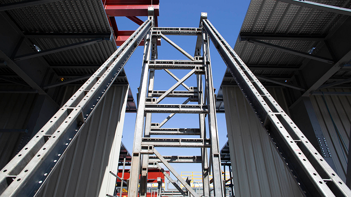 Propping and jacking mass 25