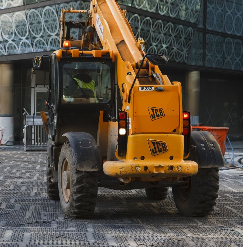 Euromat ground protection mat with digger on site