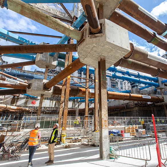 Salisbury square 584x584 (03)