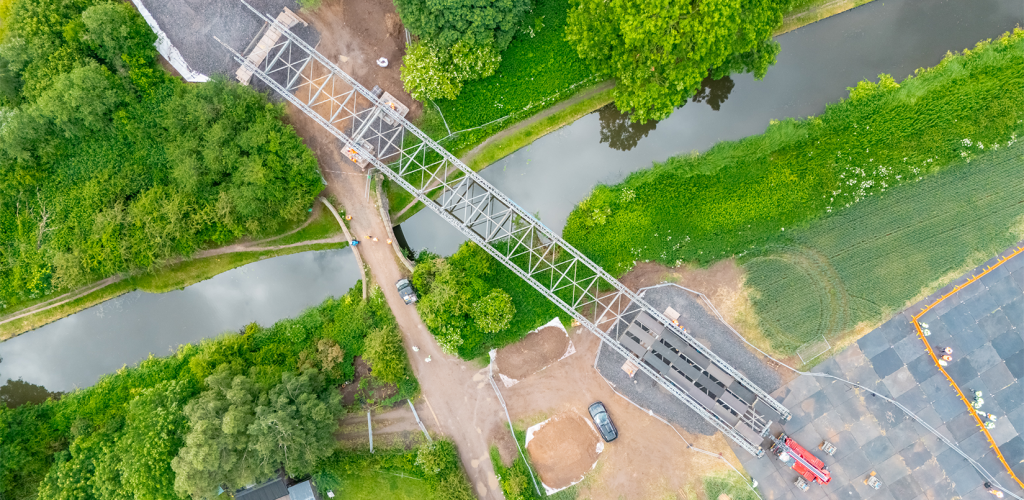 Launching a 54m modular bridge for critical infrastructure repairs